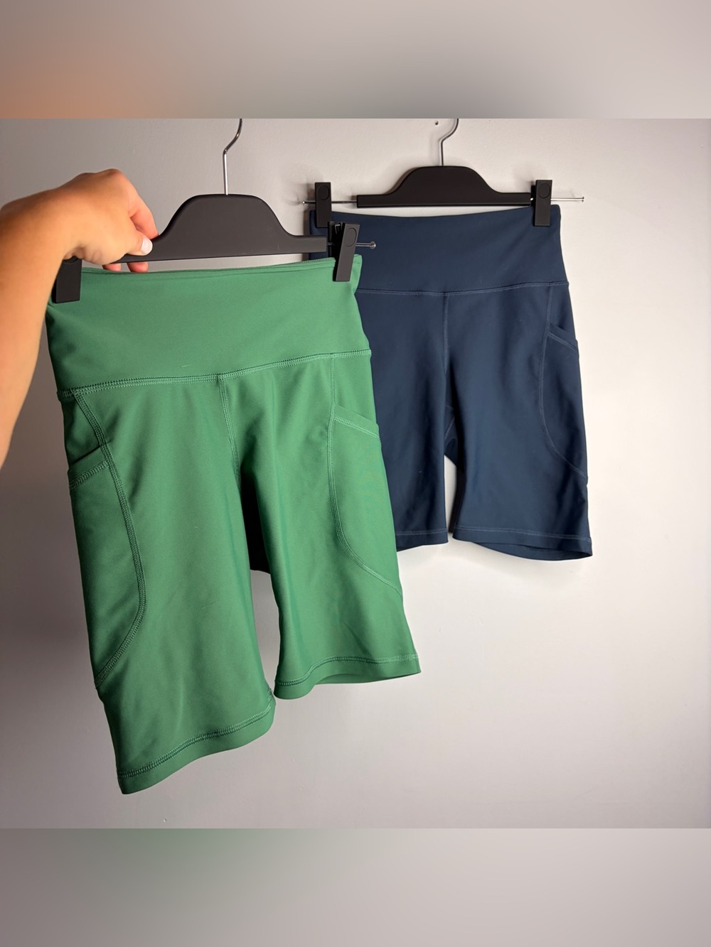 Set of 2 Old Navy Pocket Go-Dry High Rise Bike Shorts size Small